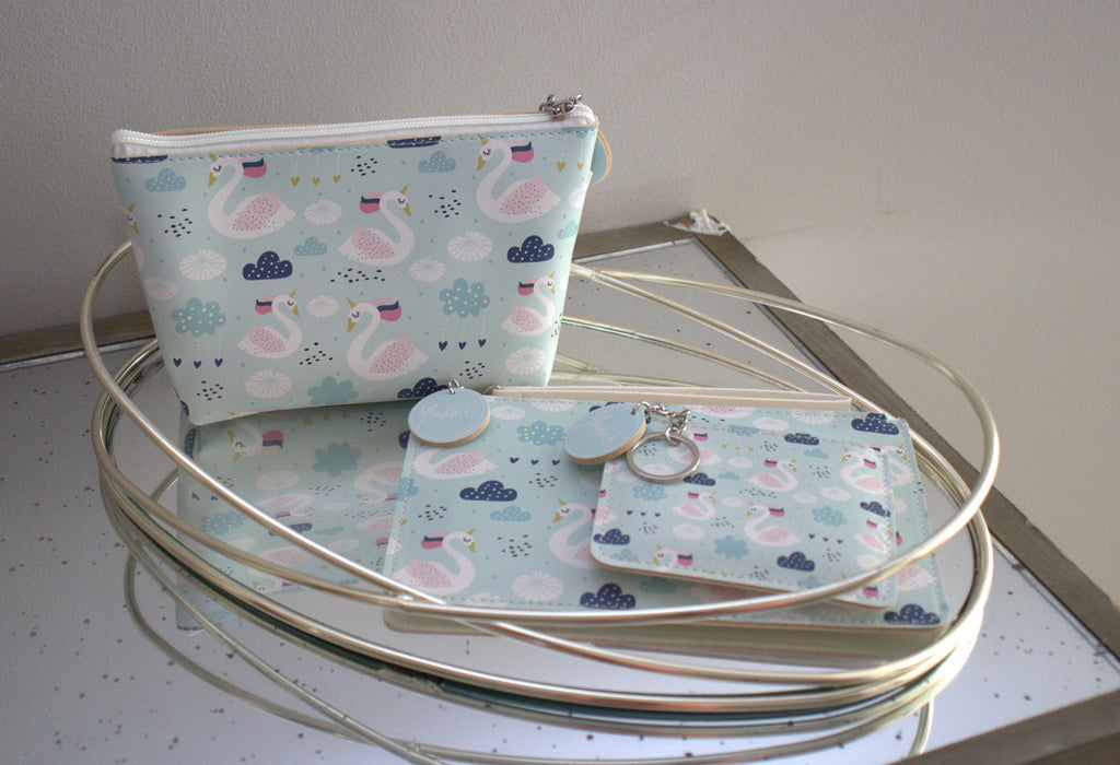 Carlie Coin Wallet - Swans