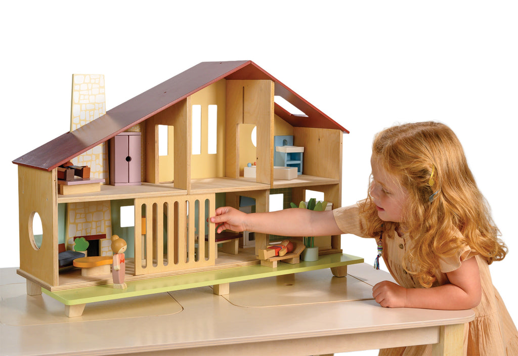 Cedar Chalet (furniture included)